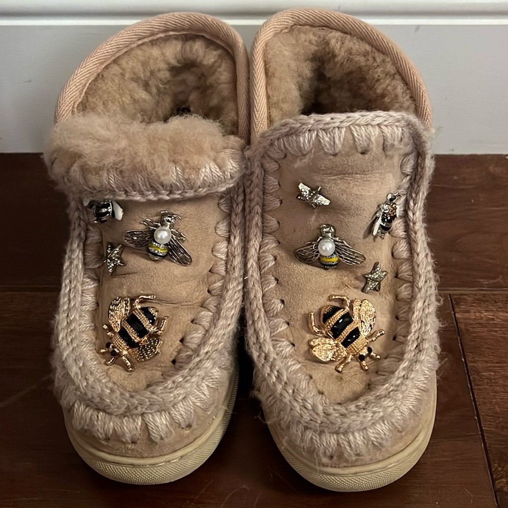Rose beige Eskimo sneaker size 11-11.5